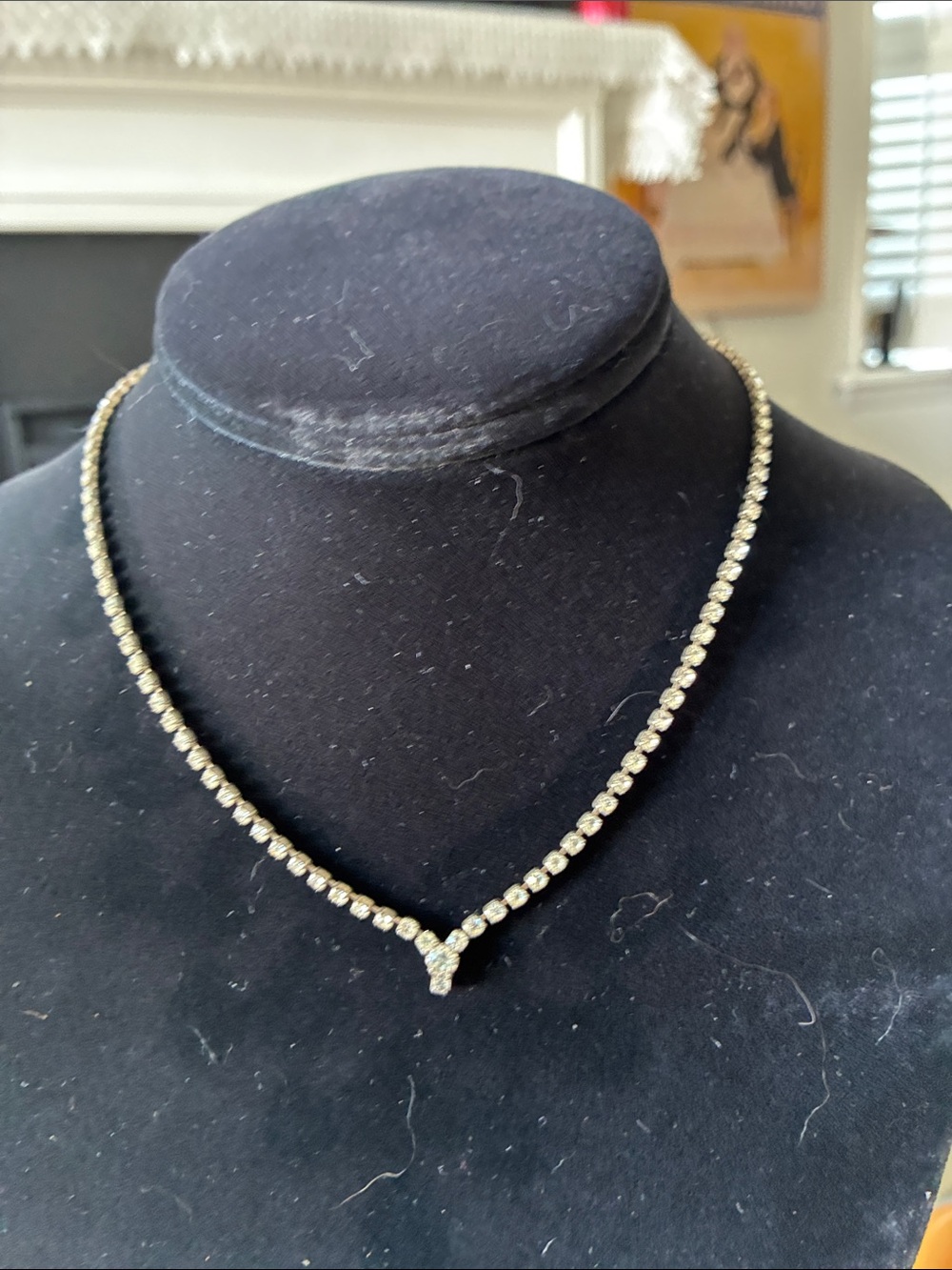 Classic Crystal V-Point Necklace - Gold Tone